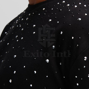 เสื้อยืดผู้ชายสไตล์สตรีทแวร์ แขนสั้น ผ้าฝ้าย 100% ประดับเพชรเทียม ราคาดีที่สุด MOQ ต่ำ - Product Image 5