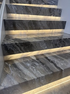 Baldosas de mármol pulido antideslizantes de color marrón oscuro para escaleras de casa, escalones de mármol veneciano marrón con tiras de luces LED - Product Image 3