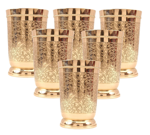 Vasos artesanales de latón atemporales de artesanías de metal de moda tallas florales intrincadas perfectas para comidas y regalos lujosos - Product Image 1