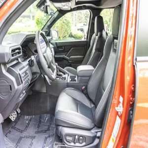 LIVRAISON RAPIDE 2024 TRD PRO DOUBLE CABINE VOLANT À GAUCHE SIÈGES EN CUIR TOIT OUVRANT HAUTE PERFORMANCE - Product Image 2