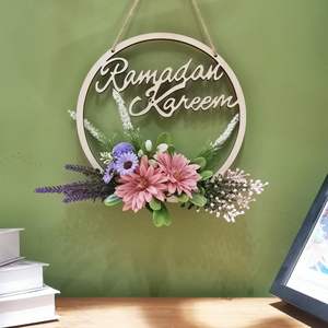 Ramadán Mubarak Corona metálica con símbolos islámicos en estilo moderno - Product Image 3