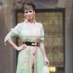 Vêtements occasionnels Caftan avec broderie lourde à la machine Idéal pour les femmes musulmanes Vêtements islamiques au Moyen-Orient - Product Image 1