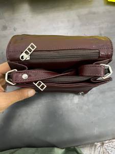 Bolso Bandolera Hecho a Mano Unisex - Bolso Mensajero Vintage de Hombro, Tamaño Pequeño, Duradero, con Cierre de Solapa/Cremallera/Magnético - Product Image 1