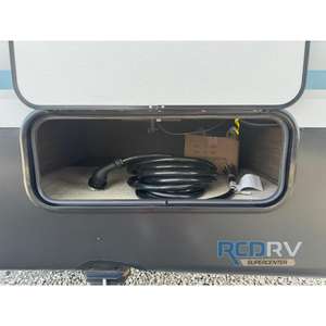 Forest River RV Salem Grand Villa 42ICE 2026 Nouvelles caractéristiques imperméables - Product Image 1