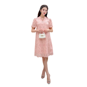 Vestido de maternidad con bordado floral Rosa Suave y cómodo de llevar Sin decoloración V1310 - Product Image 1