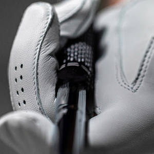 Hexiqon ถุงมือกอล์ฟหนังแท้ระบายอากาศได้ดีสำหรับผู้ชาย, ถุงมือกอล์ฟหนังแท้ที่มีการปิดหัวเข็มขัด - Product Image 6