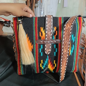 Nouveau sac à main Cowgirl à la mode selle couverture frange glands sac à bandoulière sac usiné à la main rodéo sac en cuir de qualité de fabrication internationale - Product Image 6