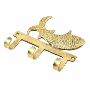 黄铜鱼形设计手工镀金壁挂钩和衣架，用于卧室和浴室配件