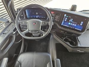 Camión de Transporte Pesado Scania R560 8x4 4 de Segunda Mano, 2024, 180T, 10 km/h - Product Image 2
