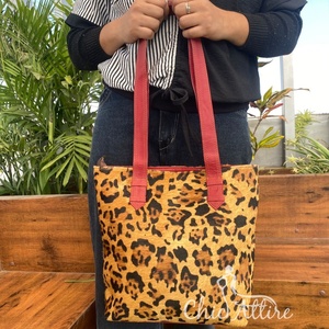 Sacs fourre-tout en cuir recyclé imprimé animal personnalisé de qualité OEM sac à main de fabricant de créateur de luxe et sac à main en cuir coloré pour femmes - Product Image 1