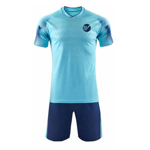 ชุดยูนิฟอร์มฟุตบอลผ้าโพลีเอสเตอร์คุณภาพสูงน้ำหนักเบาดีไซน์ขนาดใหญ่พิเศษ - Product Image 1