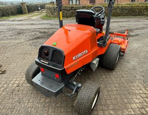 Cortadora de Césped con Asiento KUBOTA F3090-F391, Motor de 26 HP, con Precisión y Potencia para un Corte Profesional - Product Image 6