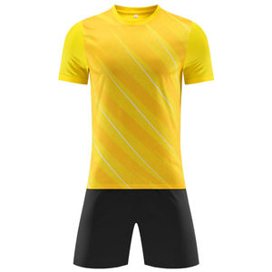 Uniforme de fútbol de tendencia superior para jóvenes adultos Uniforme de equipo de fútbol sublimado completamente personalizado Unidad de producción a granel de Sialkot - Product Image 5