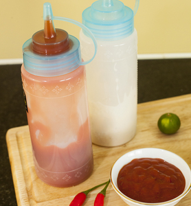 Contenedor de especias de plástico LDPE de 33oz, 1 pieza, 950ml, botella de salsa de condimento recargable de boca ancha, tipo de prensa, agua para fiestas - Product Image 4
