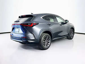 EXTREMADAMENTE LIMPIO Usado 2025 Lexuss NX 250 Premium 4dr SUV 2.5L 4cyl 8A - Product Image 3
