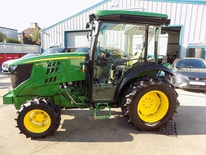 Tractor John Deere 5075E Usado Original |   Potente Tractor Agrícola de 75HP - Product Image 3