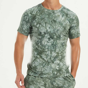 Nouveau style de vêtements de sport d'été pour hommes Ensemble deux pièces taille personnalisée OEM T-shirt et short respirant - Product Image 4