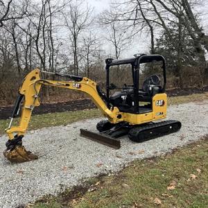 Livraison rapide de mini excavatrice sur chenilles CAT 301.7 CR d'occasion de 1 à 10 tonnes avec moteur central et composants de pompe - Product Image 3