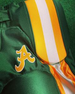 Logo personnalisé Maillot de football américain Pantalon uniforme d'équipe Vêtements de sport de haute performance Vente en gros OEM Fourniture Maillot sublimé - Product Image 2