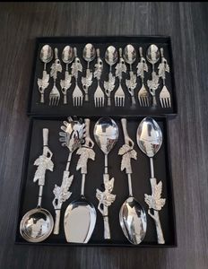 Grace Serve Eterna Collection Majestic Essential Set de couverts avec cuillère et folk pour le dîner - Product Image 1