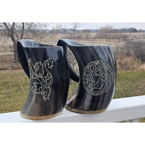 Taza de Cuerno de Búfalo Hecha a Mano, Pulida, Ecológica y Personalizada |   Accesorios de Bar Vikingos al por Mayor - Product Image 1