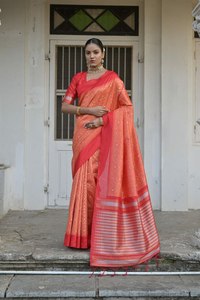 Traje tradicional elegante ligero suave Banglori Handloom Sari de seda cruda con borde de trabajo de tejido disponible en cinco colores - Product Image 3