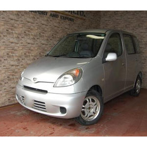 Motor confiable usado To-yota Funcargo suave, suspensión bien mantenida y asiento cómodo - Product Image 6