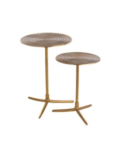 Ensemble de 2 tables d'appoint légères en aluminium avec revêtement or rouille et design moderne, parfaites pour les terrasses et les balcons. - Product Image 1