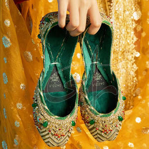 Nouveauté, meilleure qualité, chaussures Khussa pour femmes, fabriquées à la main, antidérapantes, professionnelles, en velours, ornements uniques, design unique pour toutes les saisons - Product Image 6