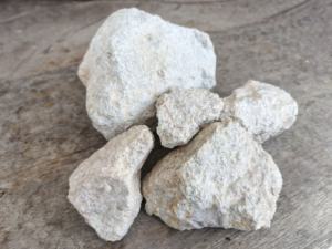 El relleno de pirofilita avanzado reduce drásticamente la contracción en porcelana especializada y porcelana fina, perfeccionando cada producción. - Product Image 2