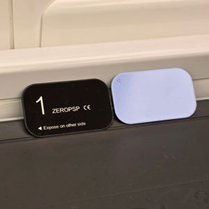 Escáner Digital PSP para Radiografías Dentales Dimedi Zeropsp ZERO, Sensor de Imagenología de Película de 1 Tamaño, Certificado CE Clase I, APIXIA TYRIS Negro, 1 Año - Product Image 1