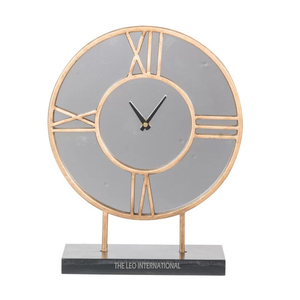 Reloj de escritorio de estudio de oficina con números romanos y sala de estar de Metal Circular creativo diseño de lujo acabado dorado - Product Image 1