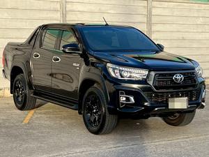 Fairly Used Toyota Hilux for Sale Right Steering - Product Image 6