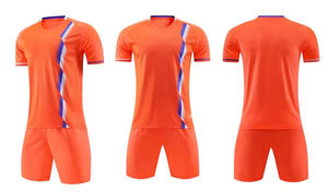 Uniformes de Fútbol de Alta Calidad, Sublimados, Transpirables, Ligeros y de Secado Rápido para Equipos Deportivos, Color Verde - Product Image 4