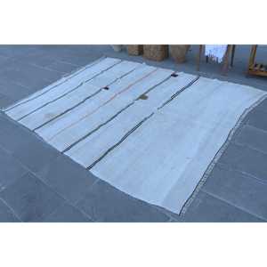 Alfombra Turca Vintage de 6.4x8.1 pies (196x246 cm), Alfombra de Lana Blanca a Cuadros - Product Image 1