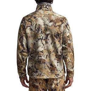 Veste de chasse camouflage robuste avec tissu imperméable et respirant, idéale pour les performances sur le terrain par tous les temps - Product Image 3