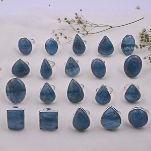 Colgante de plata Larimar natural, colgante de Larimar azul, colgante de piedras preciosas ovaladas, colgante de plata sólida 925, colgante hecho a mano para mujer - Product Image 4