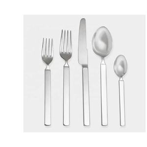 Long bâton poignée argent mat couteau à dîner cuillères et fourchette ensemble de couverts fourchettes cuillères couteaux couverts en acier ensemble de couverts - Product Image 2