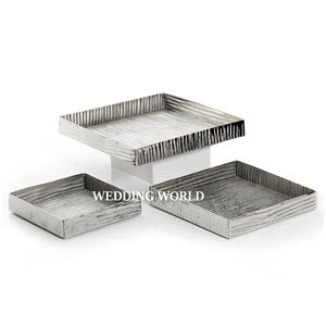 Juego de bandejas de chocolate de metal con acabado dorado de tres platos de chocolate nuevos hechos a mano bandeja de chocolate elegante clásica - Product Image 6