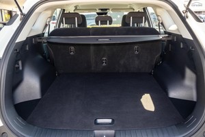 KIA SPORTAGE HEV 4WD Usado 2025 - Product Image 4