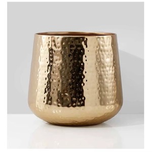 Vase royal en aluminium doré, chef-d 'œuvre décoratif élégant fait à la main pour les fêtes de mariage et la décoration de bureau - Product Image 4