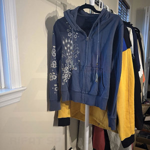 Ropa Deportiva Ecológica Transpirable de Forro Polar con Capucha Bordada en Azul Estilo Cottagecore para Mujer, Impresión Personalizada, Gruesa y Cálida para Invierno - Product Image 6