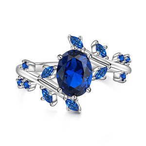 Bague de fiançailles Jeulia plaquée or rose avec feuille ovale et grappe de saphirs - Product Image 1