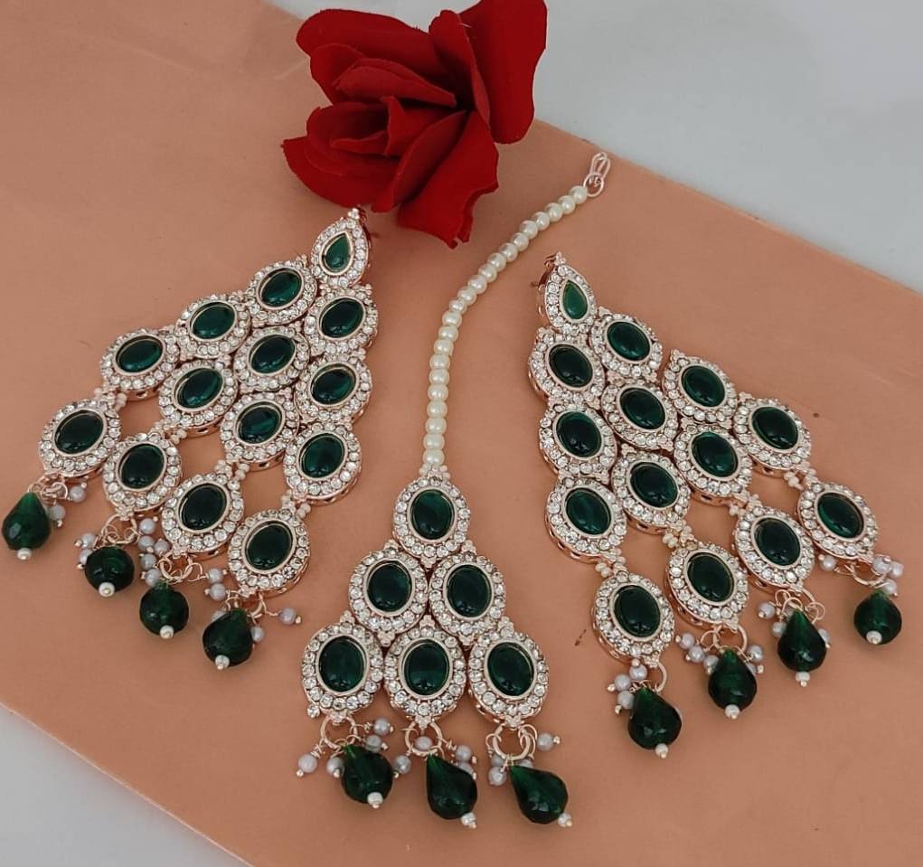 สีเขียว