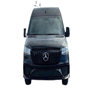 EXTREMADAMENTE LIMPIO - MERCEDES-BENZ SPRINTER 3500XD 2024, 4.1L, VOLANTE A LA IZQUIERDA, ASIENTOS DE CUERO, Llantas de Aleación de Aluminio R17, Cámara Trasera de 360° - Product Image 1