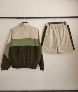 Conjunto de Pantalones Cortos y Chaqueta Cortavientos Retro Transpirable de Alta Calidad Personalizado 2026 para Hombre y Mujer, de Nailon, para Uso Casual de Verano - Product Image 2