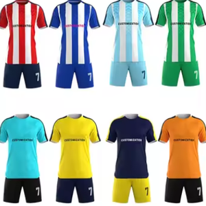 Camisetas de fútbol unisex transpirables personalizables, uniforme de fútbol de poliéster con nombre de Club y logotipo estampado, conjunto de ropa de estilo superior. - Product Image 3