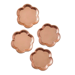 Ensemble de 4 sous-verres en métal en forme de fleur avec finition cuivrée pour la cuisine, la table à manger, les boissons, les tapis et les coussinets de service - Product Image 1