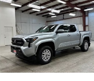 Camioneta TRD Sport USADA en Buen Estado, con Motor Turbo, Asientos de Cuero, Tracción Delantera - Product Image 3