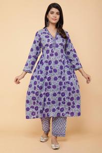 Conjunto de Kurti Plazzo de Algodón Pesado con Estampado Elegante y Dupatta para Mujer, Ideal para Festivales y Uso Diario - Product Image 3
